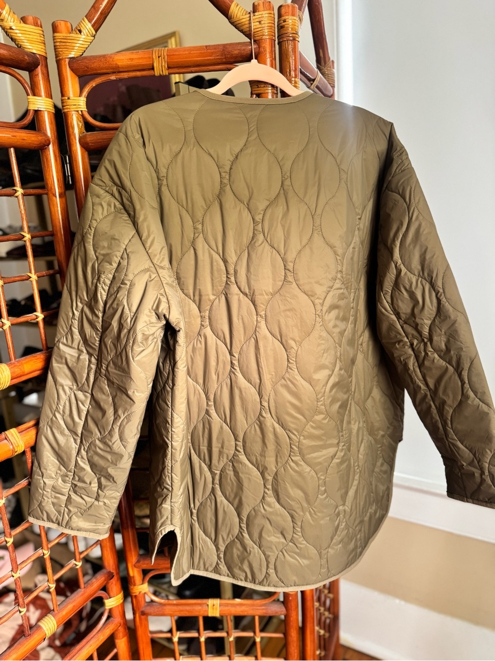 GAP Recycled Lightweight Oversized Quilted Liner Jacket - Picture 6 of 8